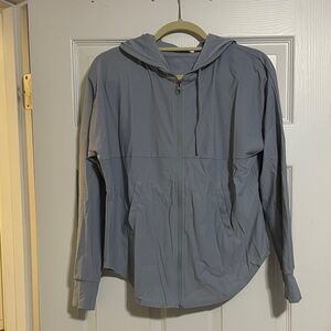 Lightweight Hooded Zip Jacket in Light Gray